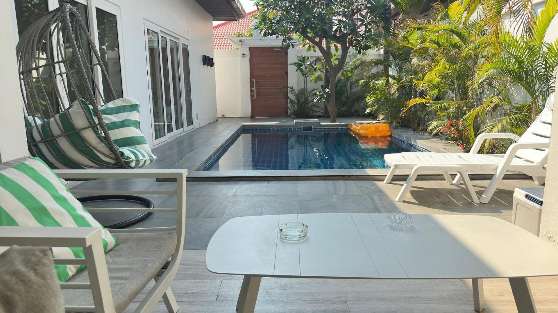 Majestic Pool Private * Pattaya