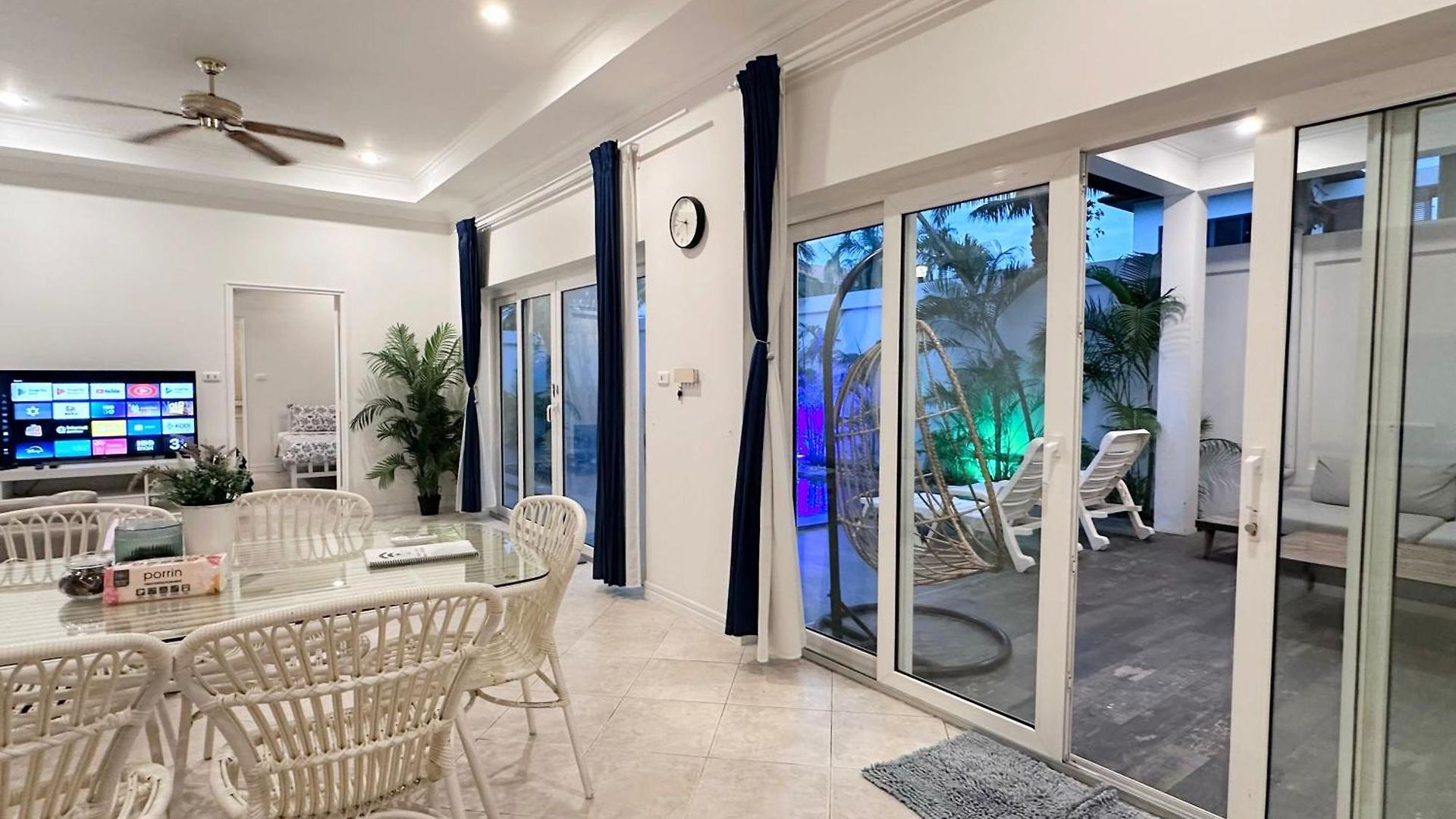 Majestic Pool Private วิลล่า Pattaya