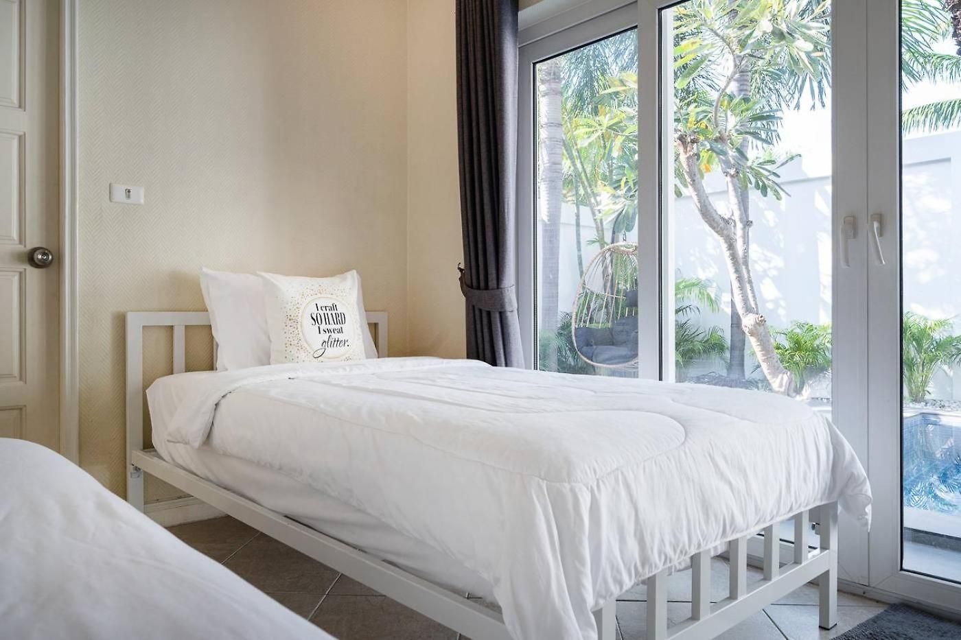 Majestic Pool Private วิลล่า Pattaya