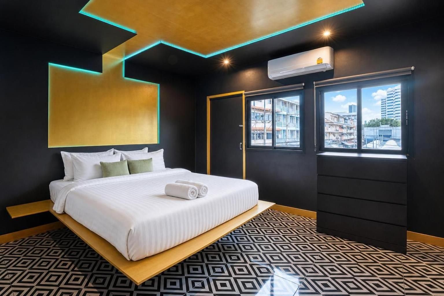 Buakhao Center 5 Bedroom วิลล่า Pattaya