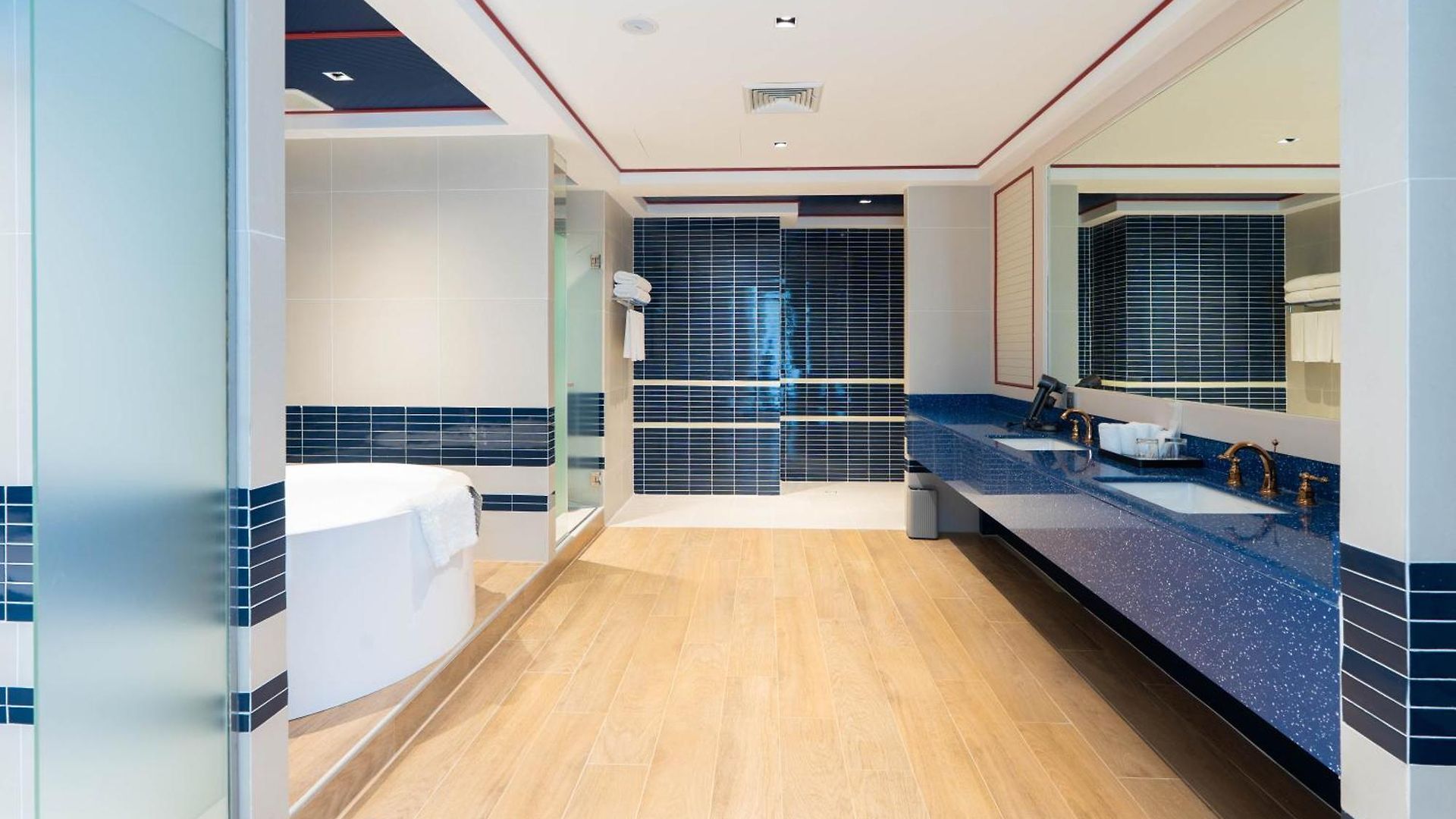 The Cruise โรงแรม