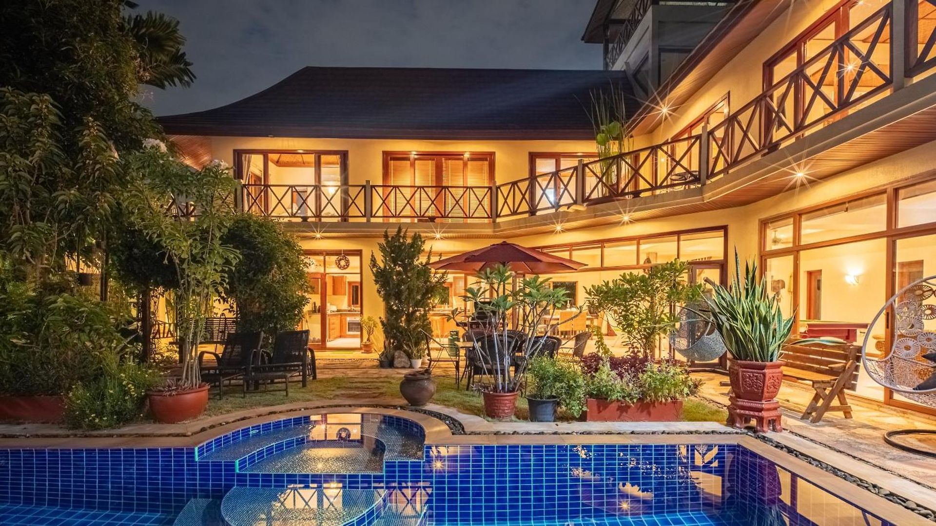Orchid House Pattaya, Totally Private Pool *