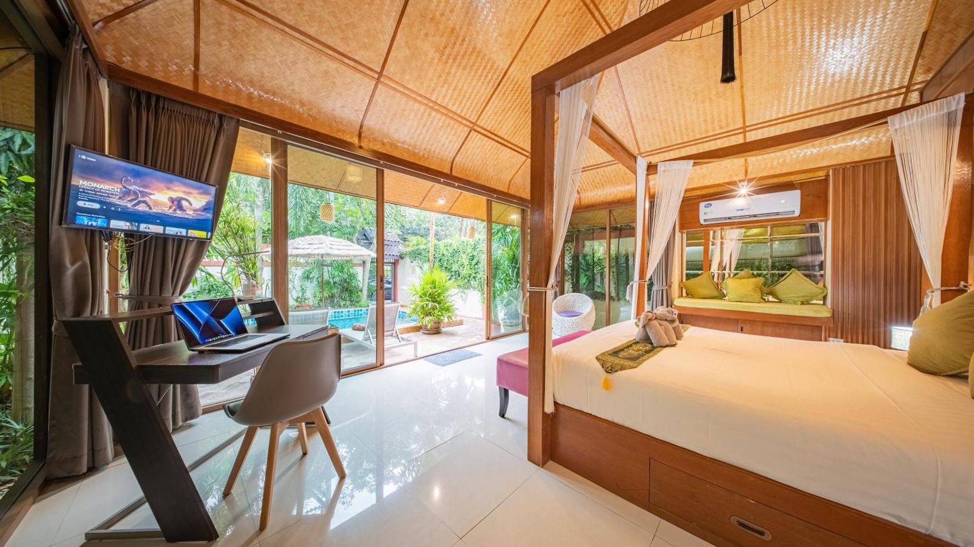 Iii, Totally Private Pool อพาร์ทเม้น Pattaya