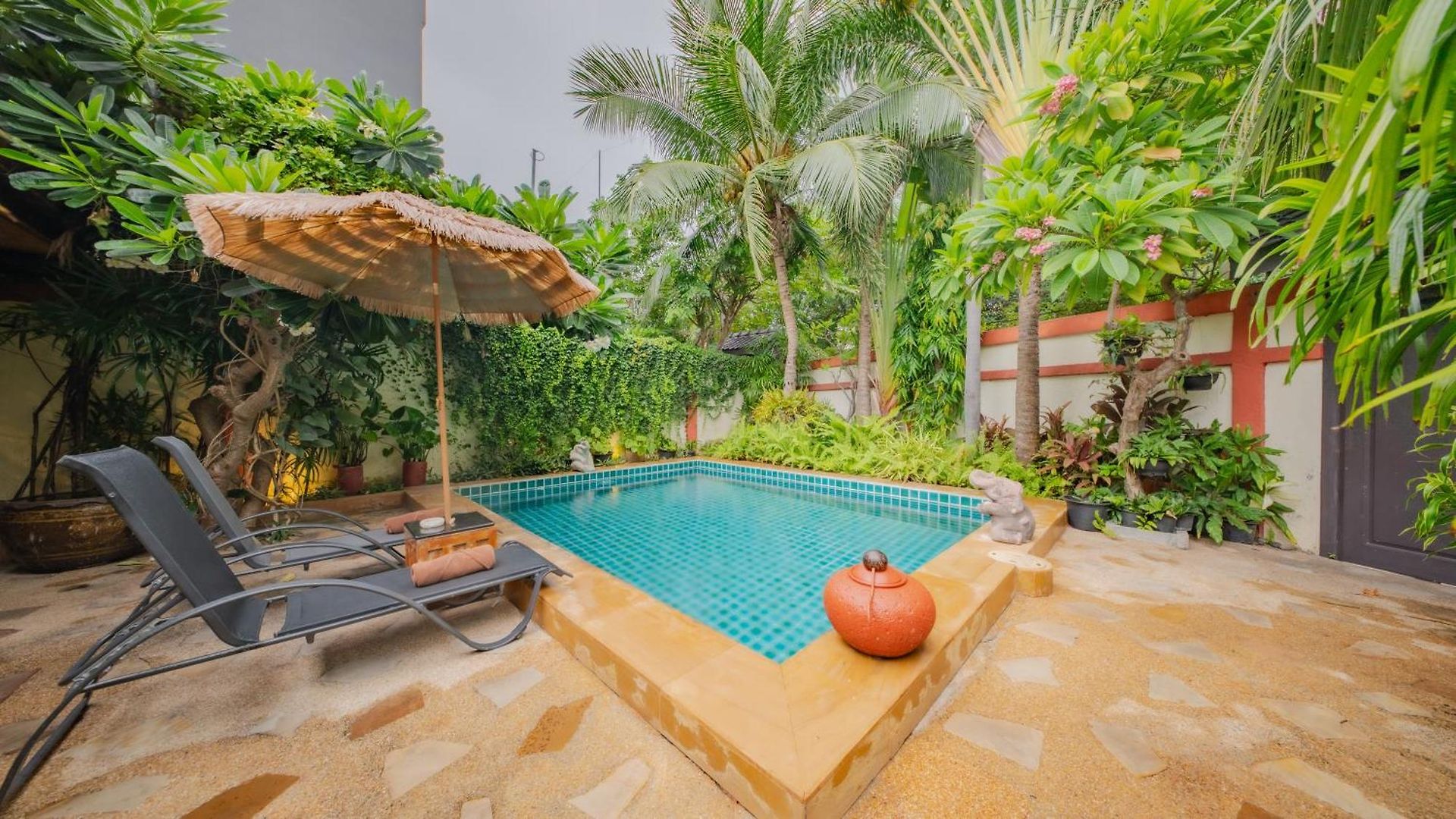 Ii, Totally Private Pool อพาร์ทเม้น Pattaya