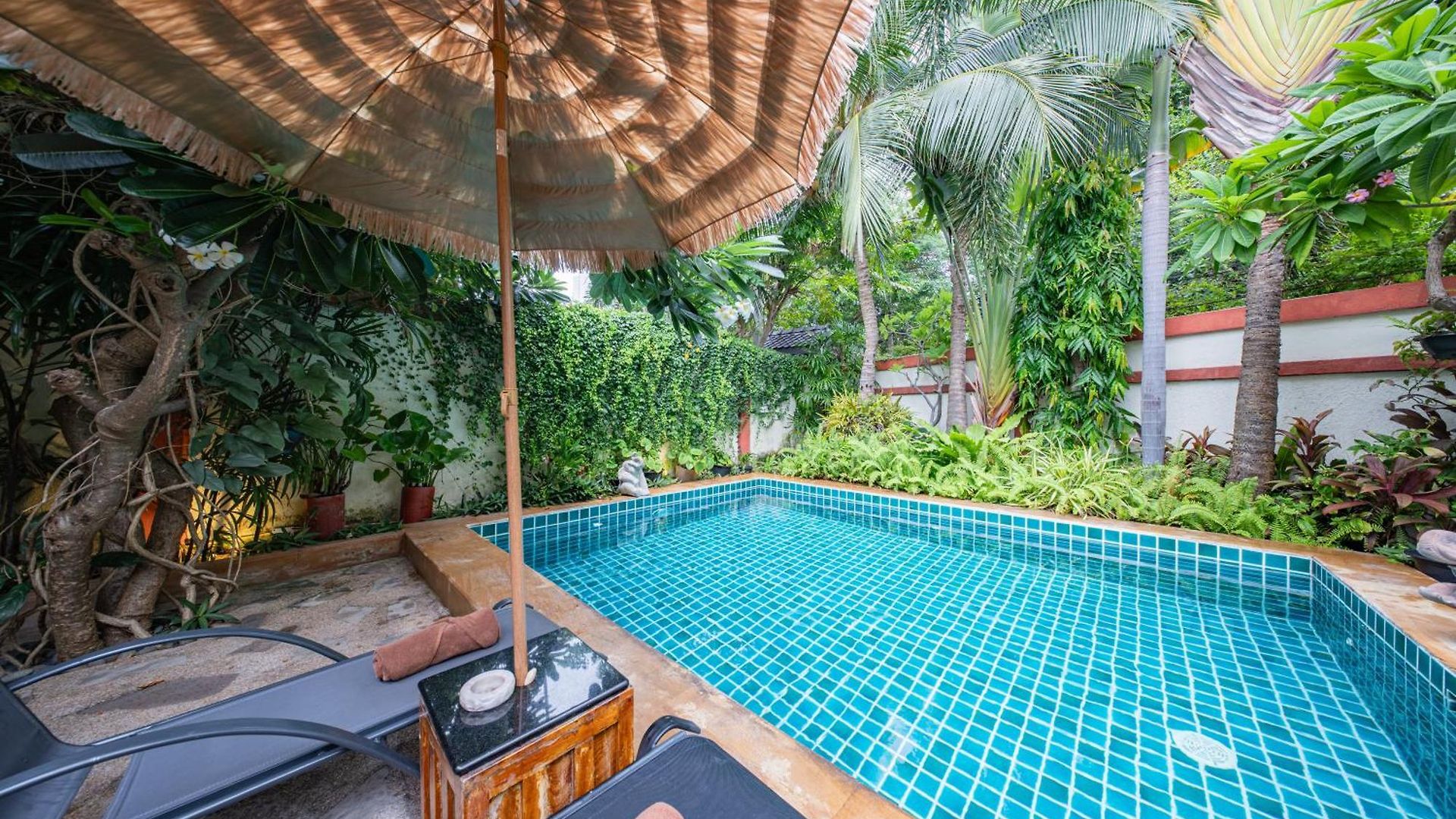 อพาร์ทเม้น Ii, Totally Private Pool