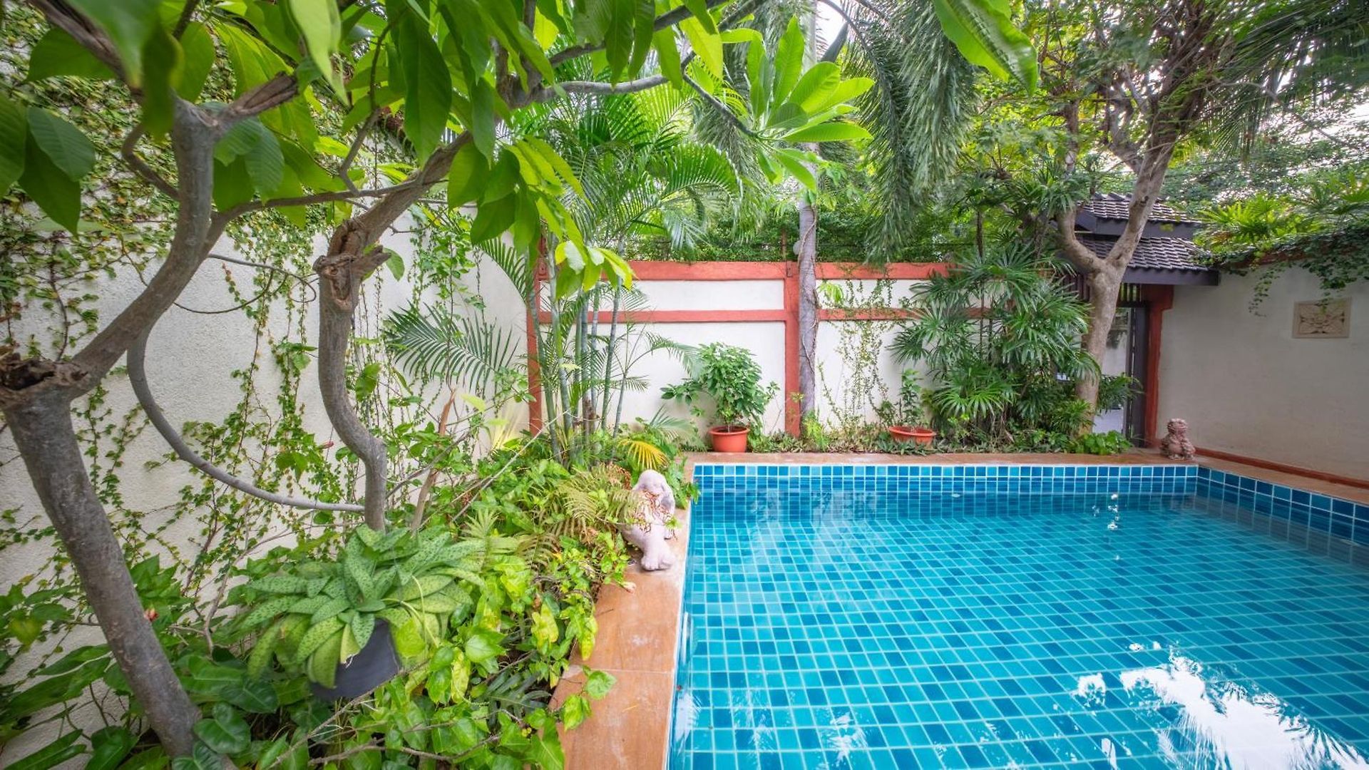 อพาร์ทเม้น Iii, Totally Private Pool Pattaya