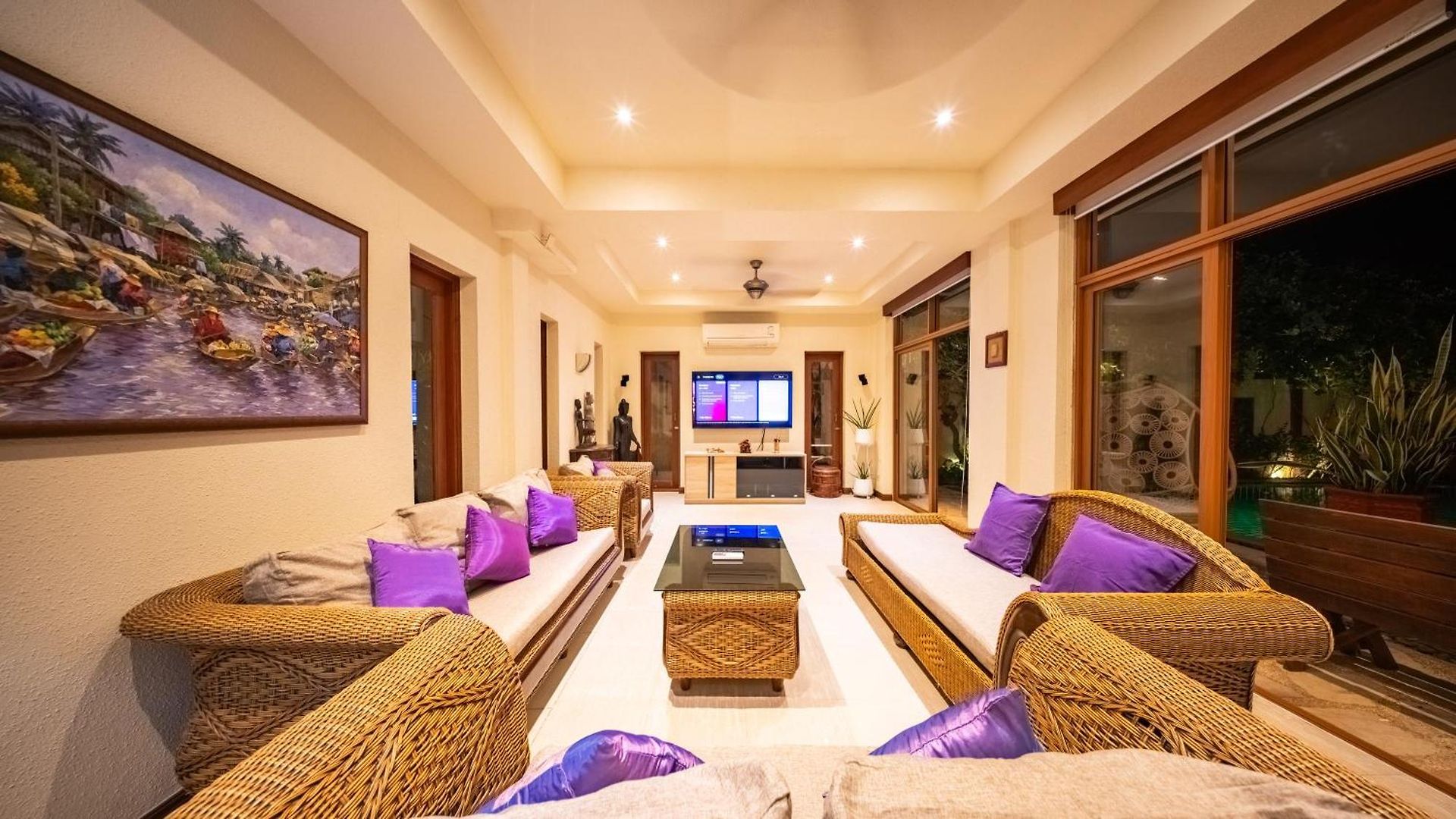 อพาร์ทเม้น Orchid House Pattaya, Totally Private Pool *