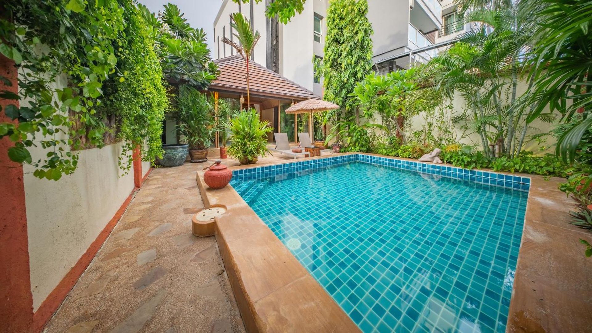 Iii, Totally Private Pool Pattaya
