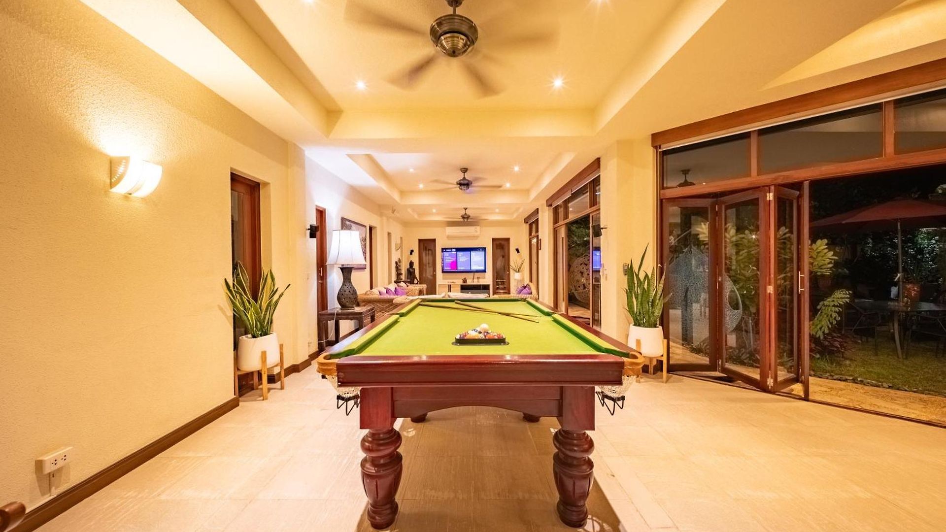 Orchid House Pattaya, Totally Private Pool อพาร์ทเม้น Pattaya