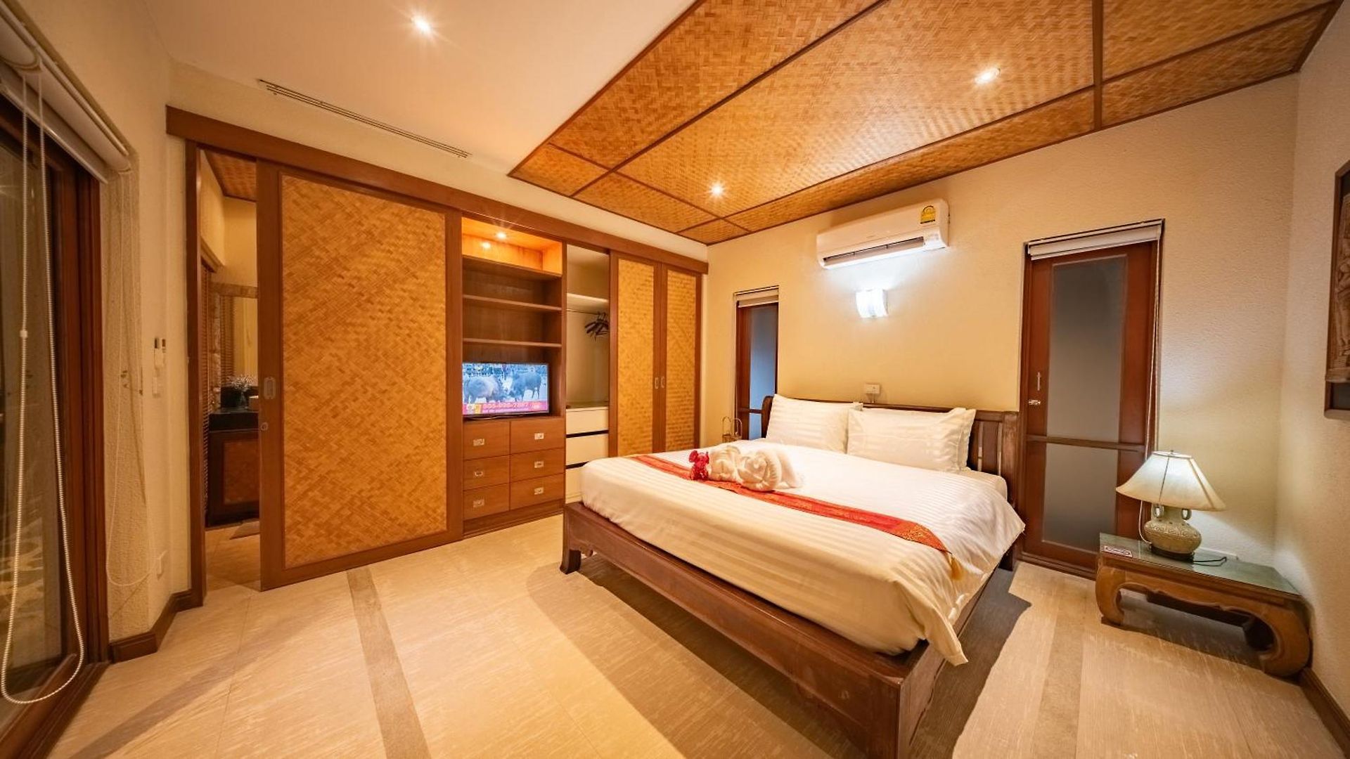 Orchid House Pattaya, Totally Private Pool อพาร์ทเม้น *