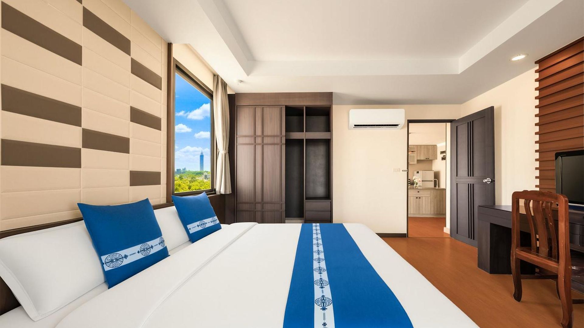Tycoon โรงแรม