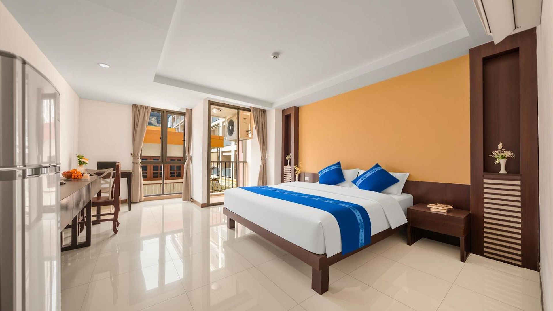 Tycoon โรงแรม