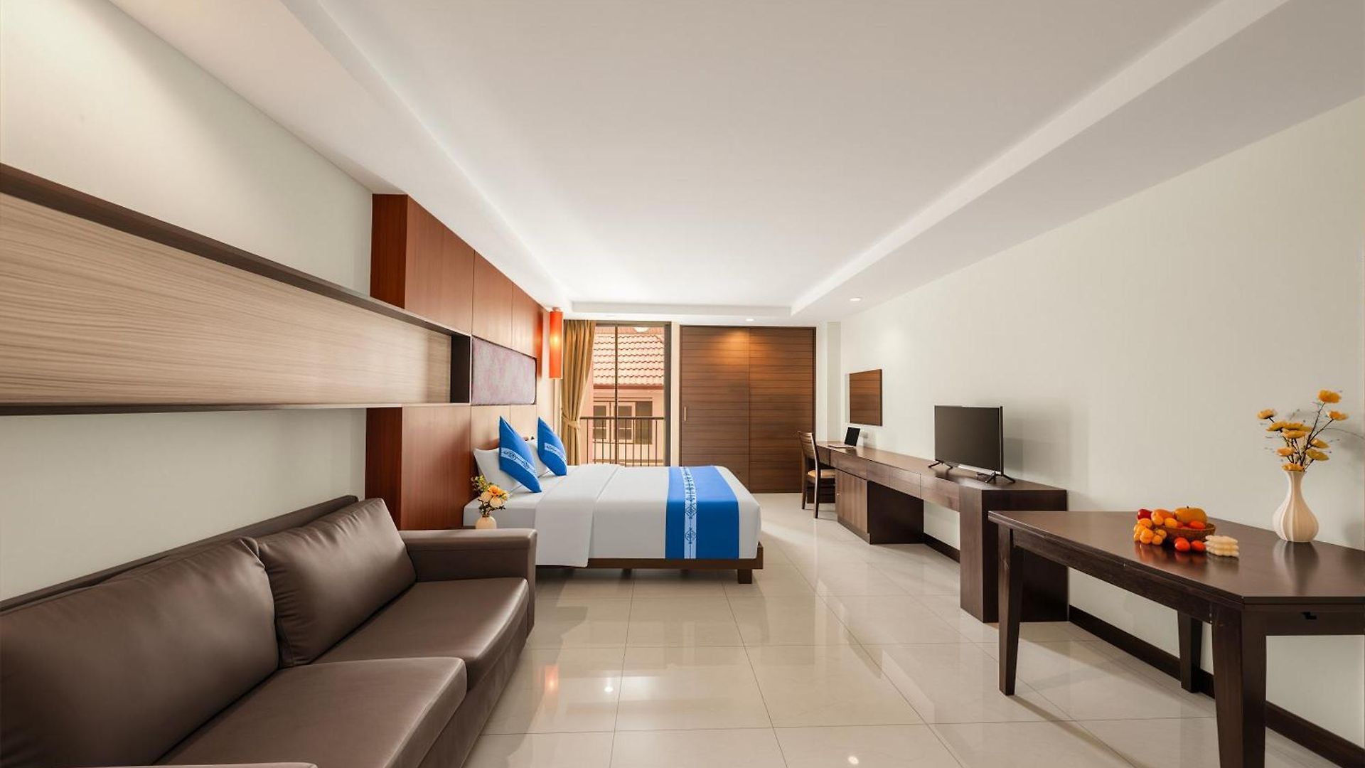 โรงแรม Tycoon *
