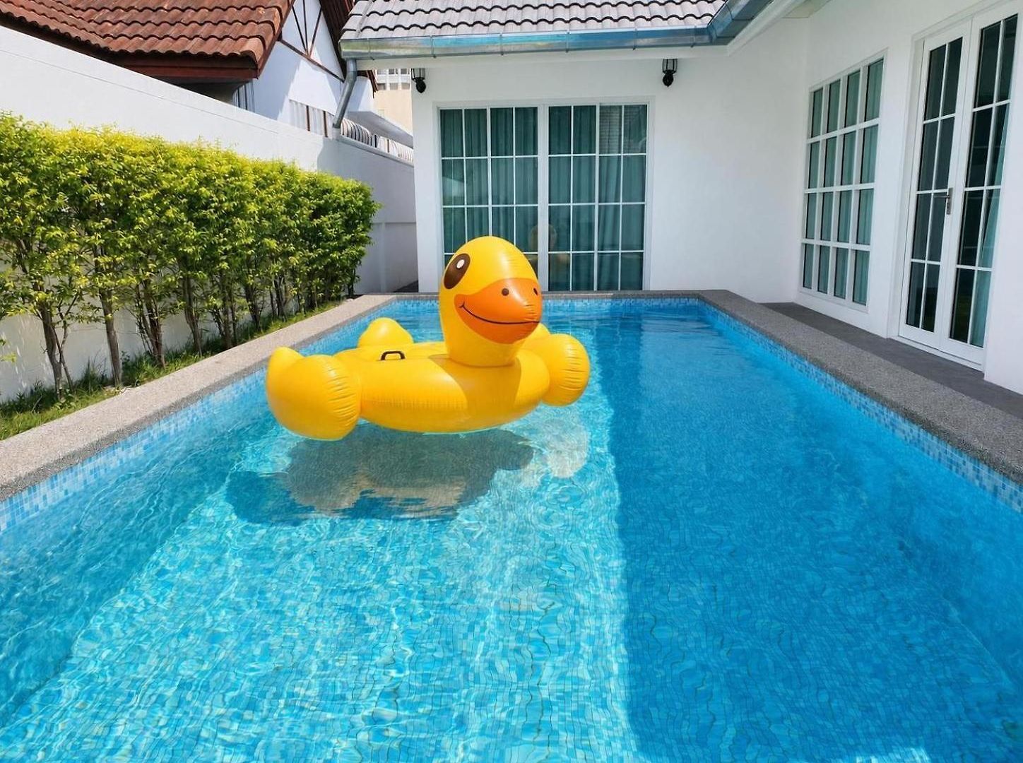 วิลล่า Luxury Pool Center C3- 3 Bedroom