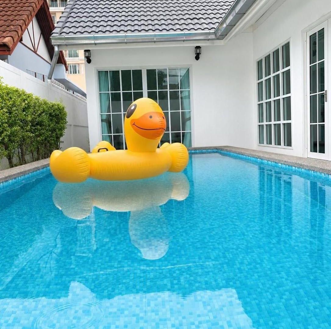 Luxury Pool Center C3- 3 Bedroom * Pattaya