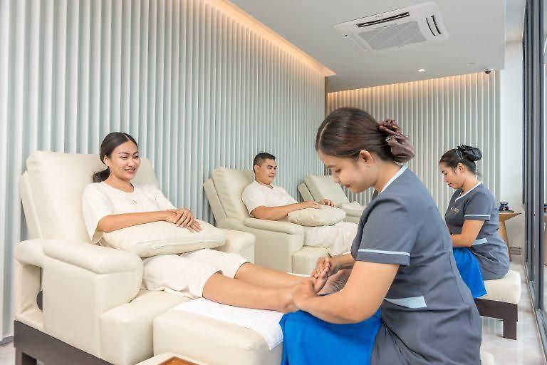 อาเบอร์ โฮเทล แอนด์ เรสซิเดนซ์ Pattaya