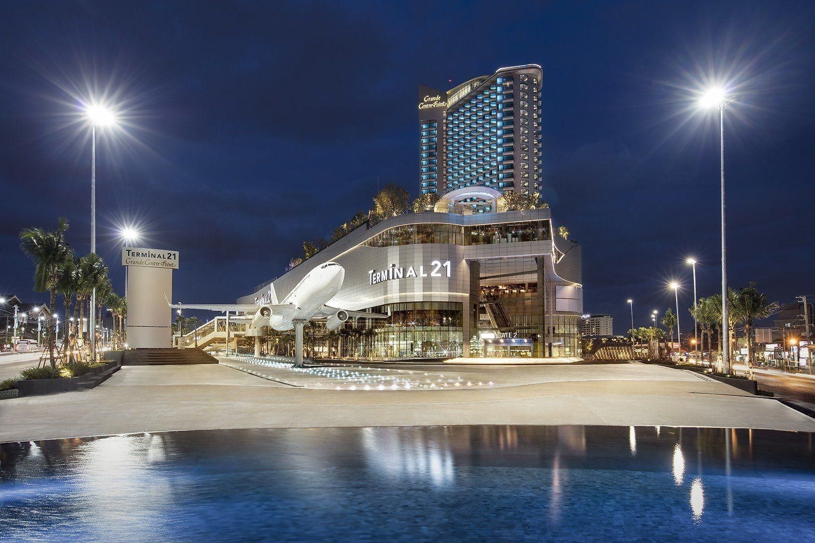 Grande Centre Point โรงแรม 5*