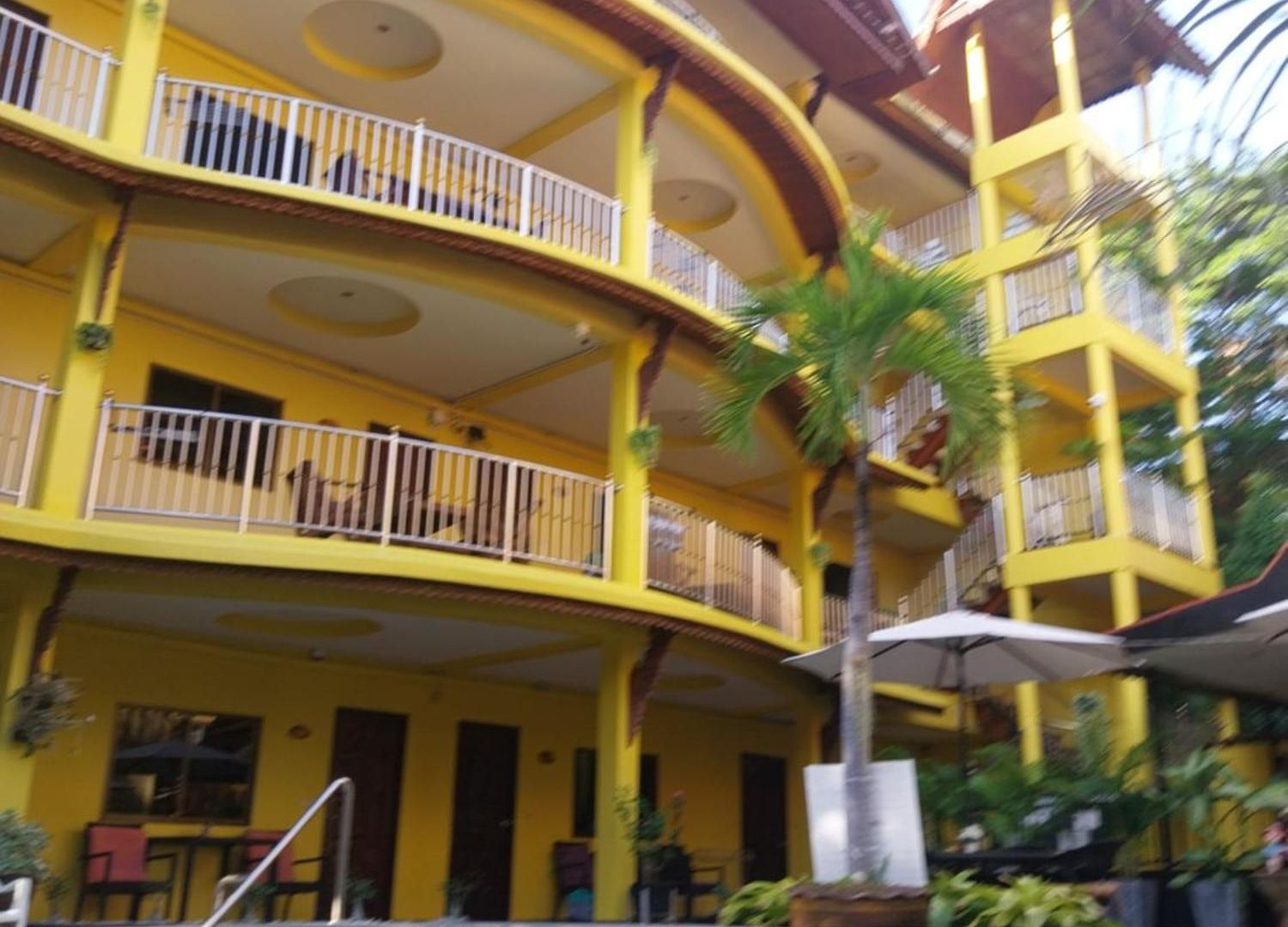 Phratamnak & - 100 Mtr From The Guest house Pattaya