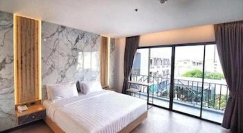 Sleep With Me Hotel