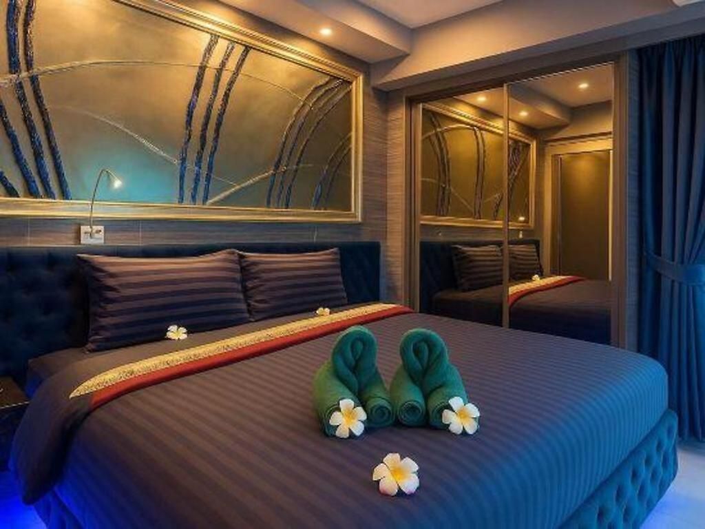The Globe Hotel, Bar & Restaurant Hotel