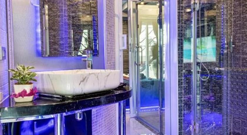The Globe Hotel, Bar & Restaurant 3*
