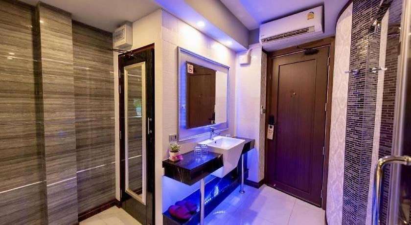 The Globe Hotel, Bar & Restaurant 3*