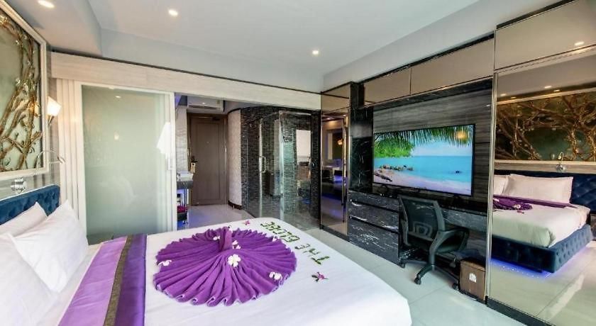 The Globe Hotel, Bar & Restaurant 3* Pattaya