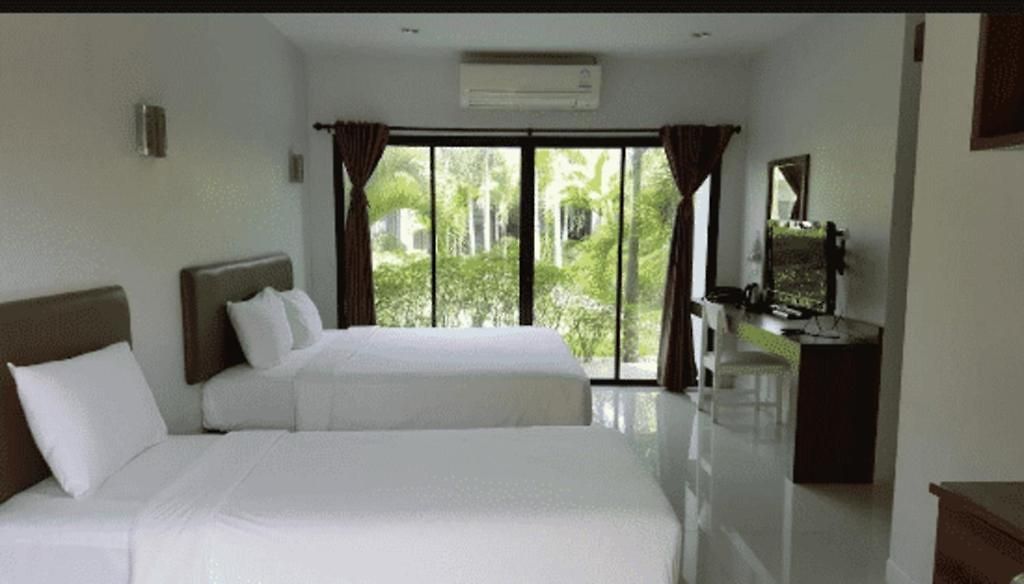 Sritrakul Place Hotel 3*