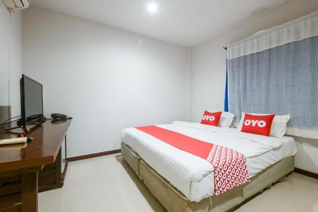 Hotel Oyo 324 Deedan 2*