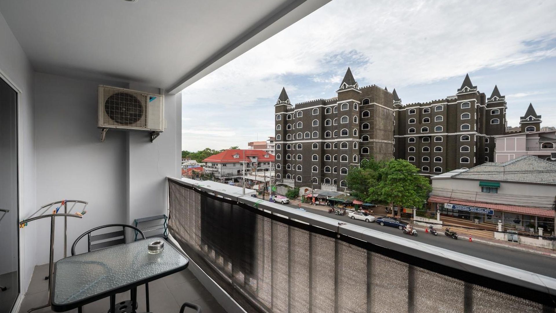 New Nordic Club 2 By Apartwell Apartment