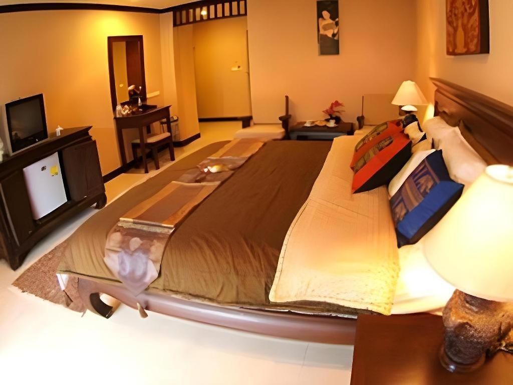 R-con Hotel
