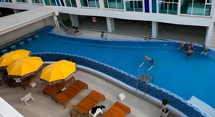 Hotel R-con Blue Ocean Pattaya