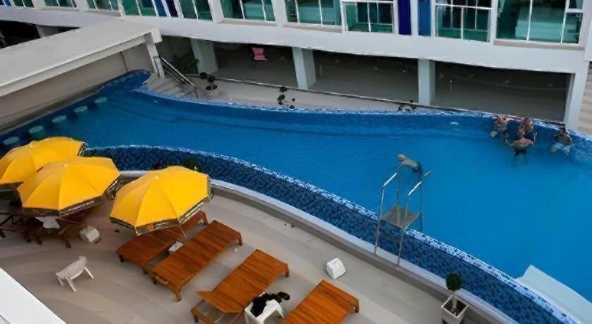 Hotel R-con Blue Ocean Pattaya