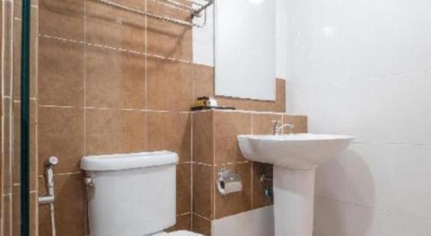 Oyo 1126 Curve Boutique Hotel 3*