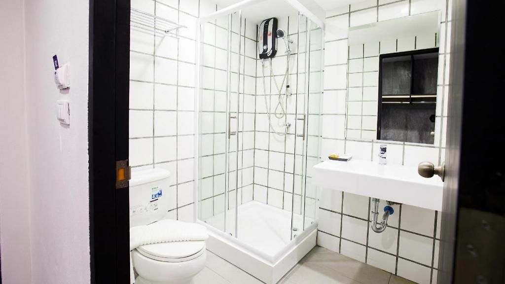 B2 South Premier Hotel