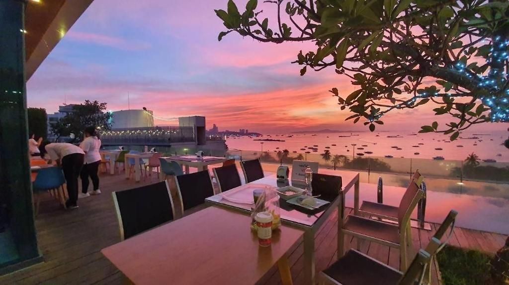 Seven Zea Chic Hotel 4*