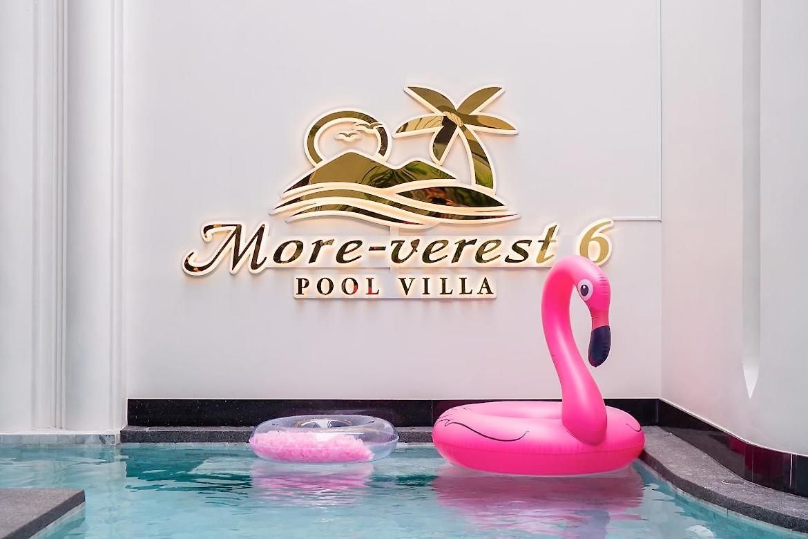 Moon 5-bedroom Luxury Pool Pattaya
