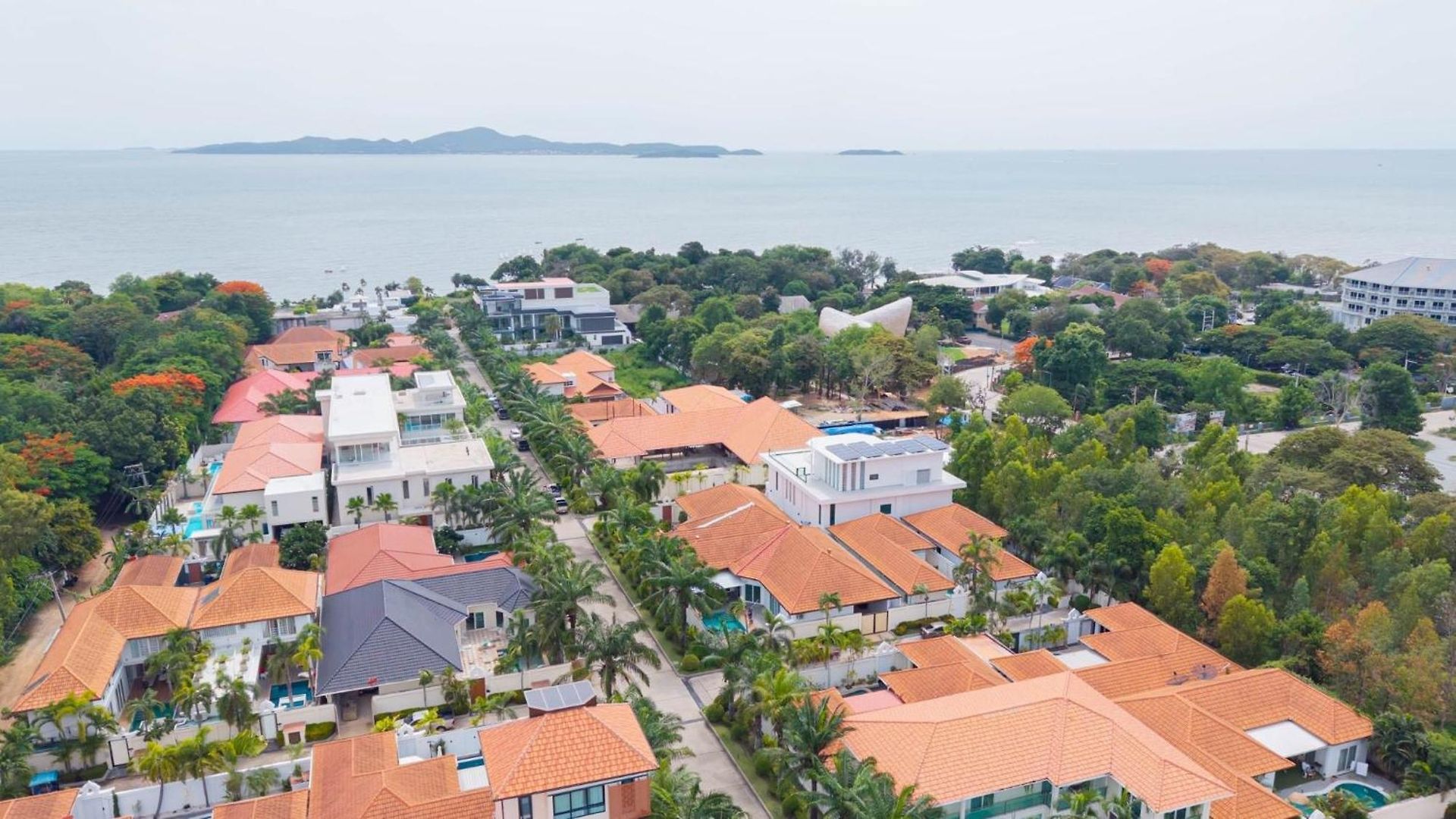 Mm Pool Pattaya