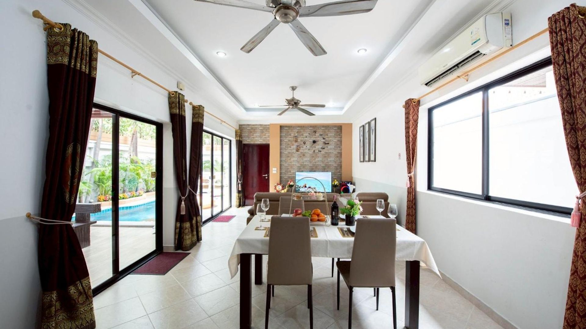 Mm Pool Villa Pattaya