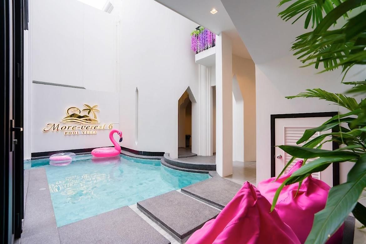 Moon 5-bedroom Luxury Pool