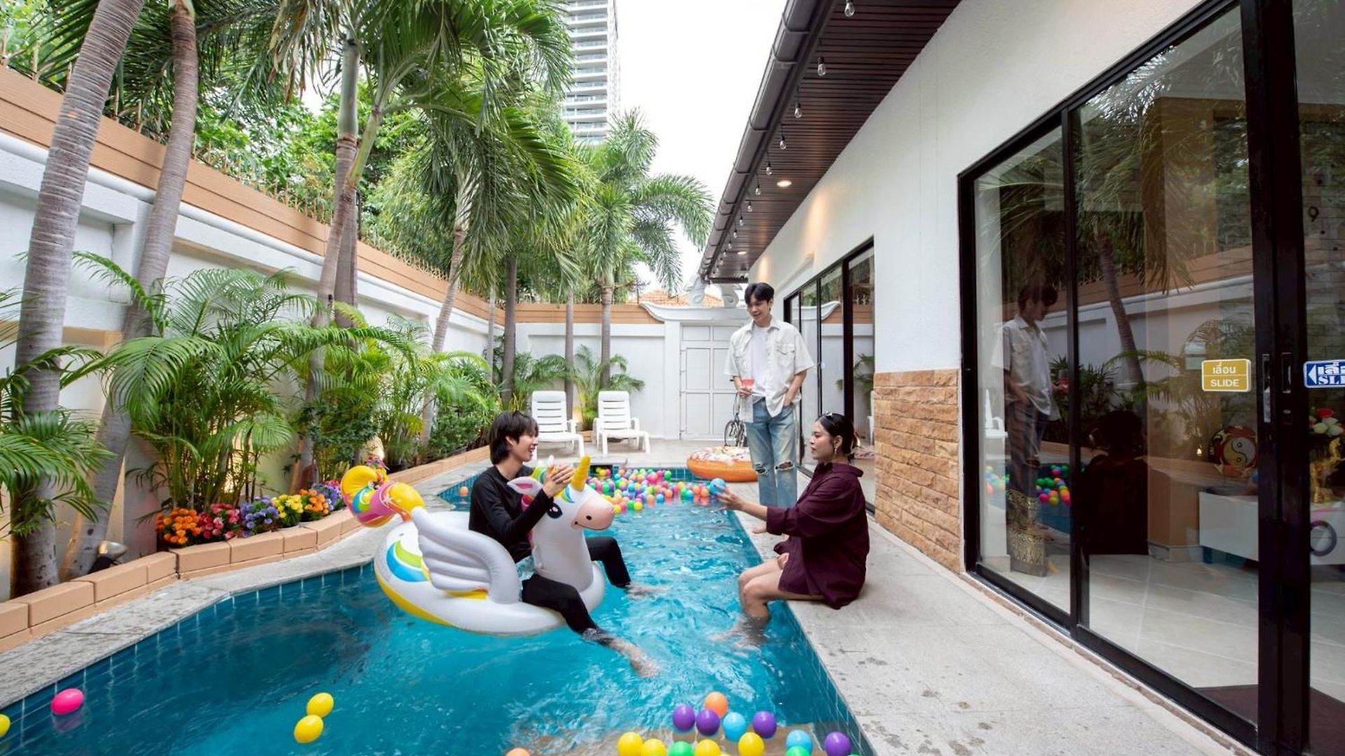 Mm Pool Villa Pattaya