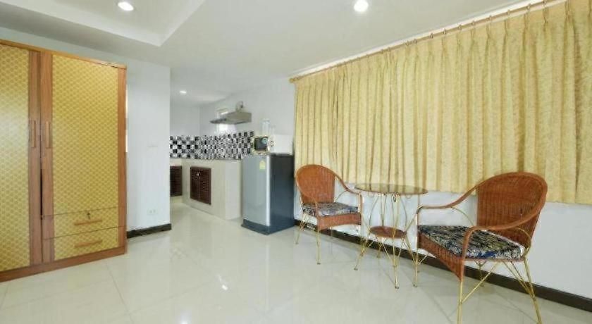 Oyo 438 24 Hotel Pattaya