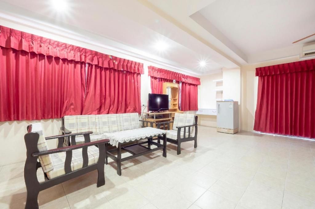 Oyo 75381 Billabong Hotel *