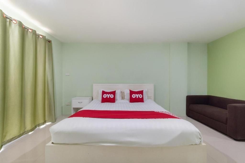 V Place โรงแรม
