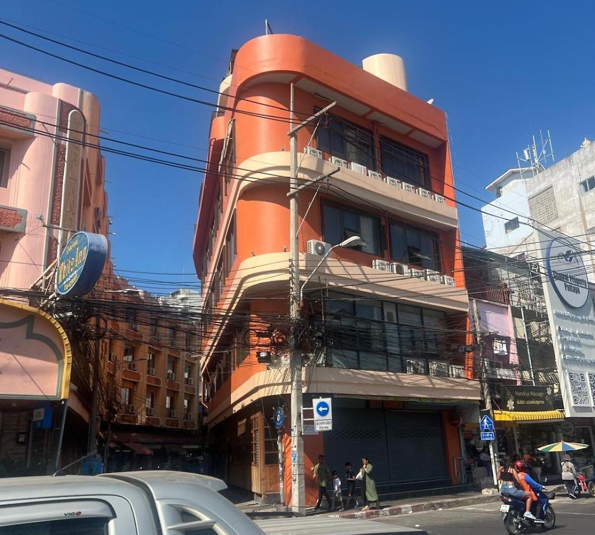 Nine Blue Boutique Hotel
