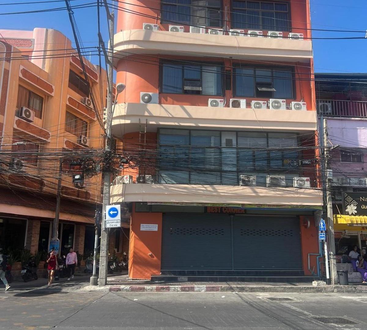 Nine Blue Boutique 3*