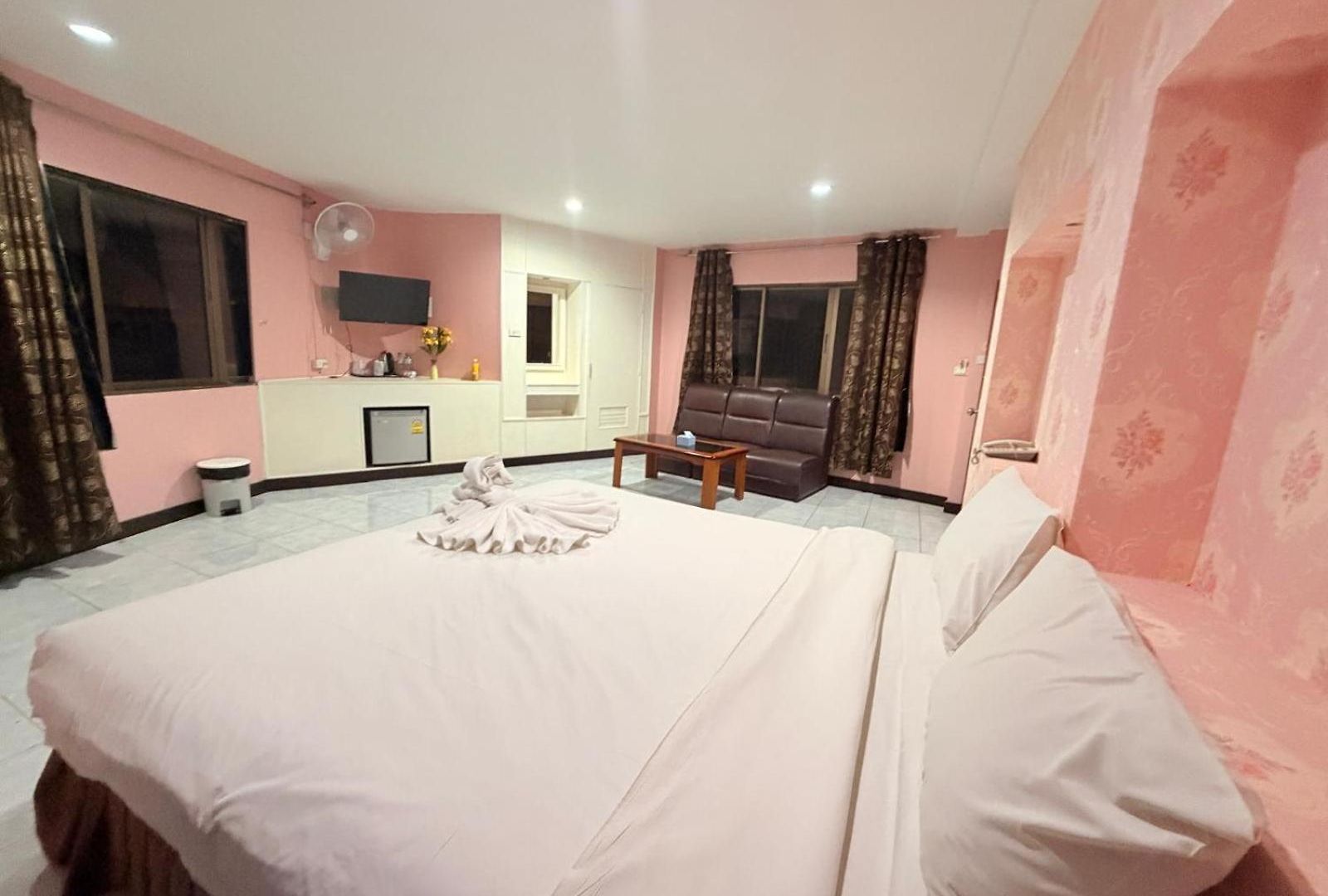 Nine Blue Boutique Hotel