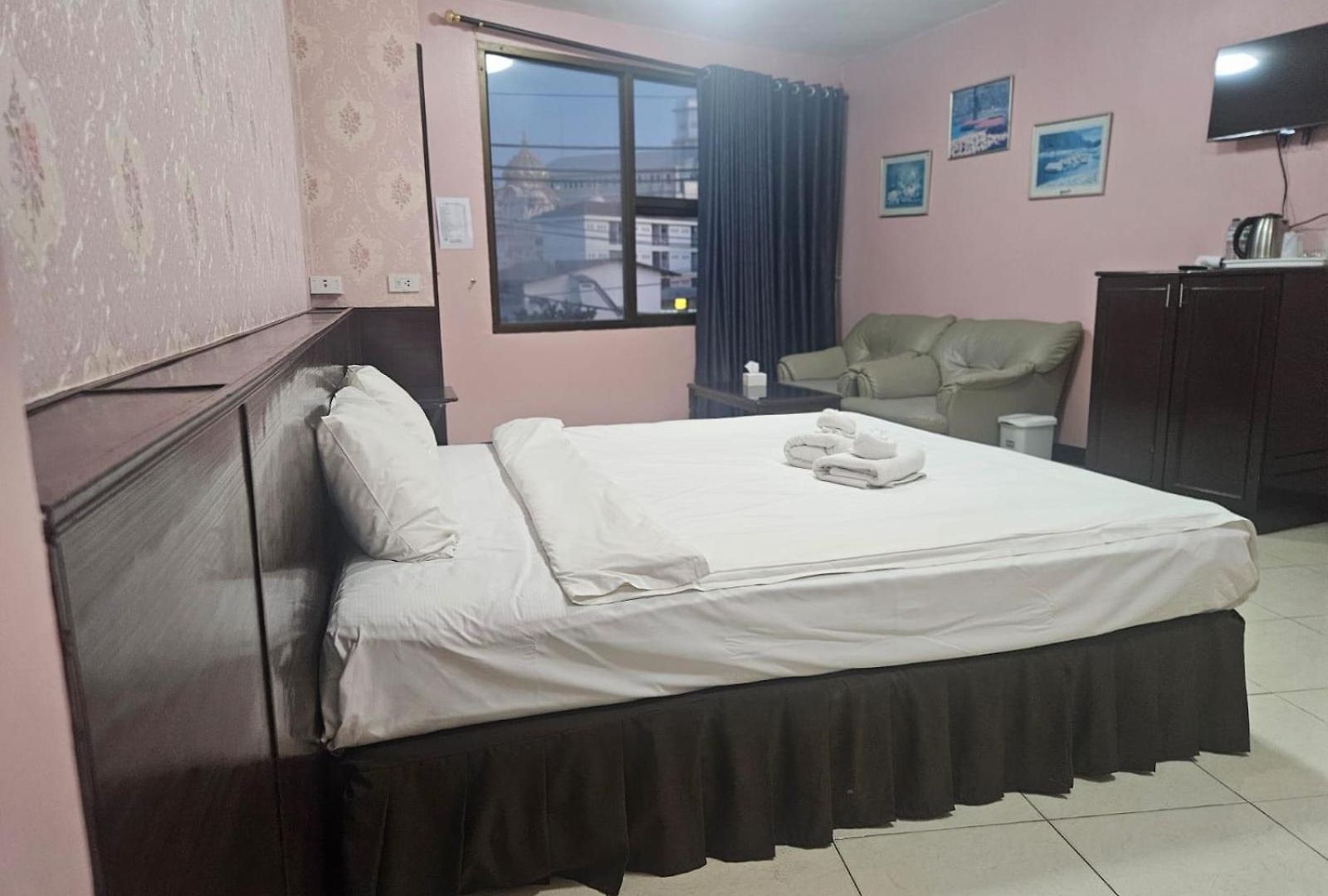 Nine Blue Boutique 3*