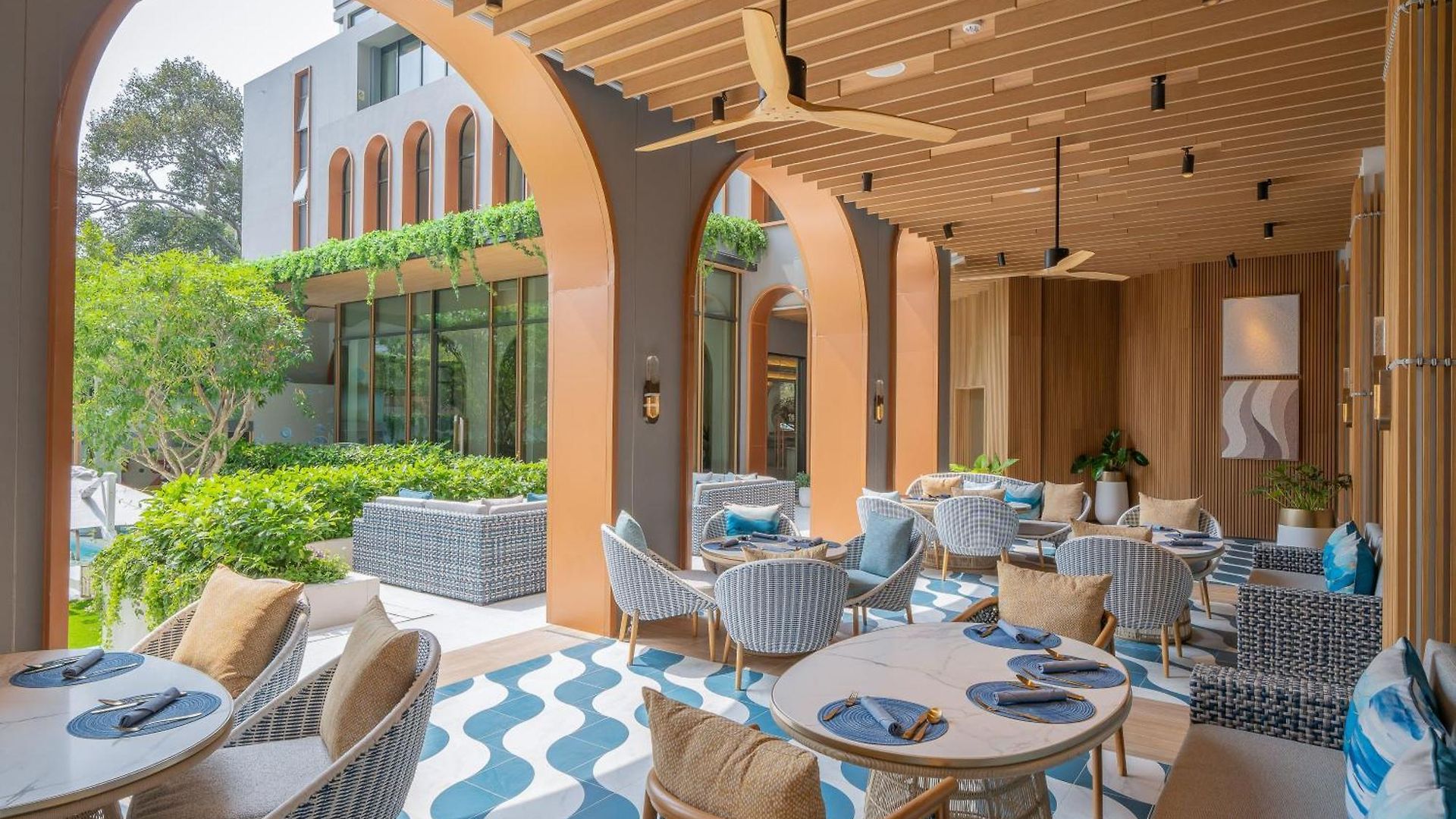 Melia 5* Pattaya