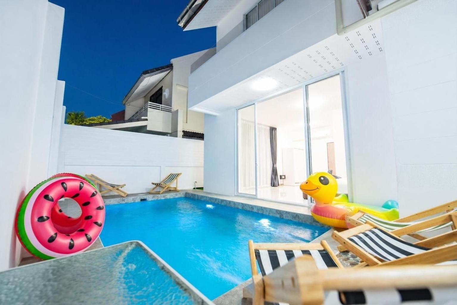 Villa 3 Bedroom Pool Royal Park Village *
